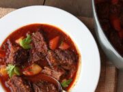 Συνταγή για τη διάσημη ουγγαρέζικη σούπα Γκούλας