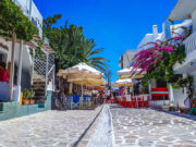 Financial Times:”Παραδεισένιες διακοπές στην Αντίπαρο”