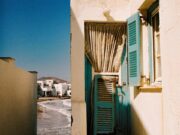 H Paros Farming Community στηρίζει την προσπάθεια Λονδρέζου φωτογράφου για την προβολή της Πάρου