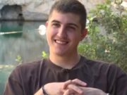 Good Job Nicky: Θα σκεφτόμουν να μείνω μόνιμα στην Πάρο όπως η μαμά μου, αλλά όταν νιώσω ότι μου αξίζει»