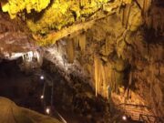 Το σπήλαιο της Αντιπάρου είναι το απόλυτο must του καλοκαιριού! (O απόλυτος οδηγός)