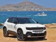 Στην Πάρο με το νέο Jeep Avenger e-Hybrid