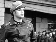 Δερμάτινο μπουφάν: Σύμβολο επανάστασης και ανατροπής