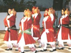Νησιωτικοί χοροί και τραγούδια στη Νάουσα