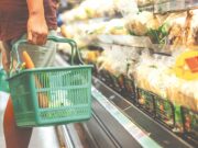 ΙΕΛΚΑ: Οι τουρίστες επιλέγουν μαγείρεμα αντί για εστιατόρια