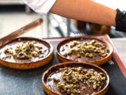 Τάρτα σοκολάτας με παριανή κάππαρη