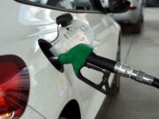 Κατεβάζουν ρολά από Δευτέρα 23/3 τα πρατήρια Κυκλάδων λέει στο Parosvoice.com, ο εκπρόσωπος των πρατηριούχων Άλκης Τσαλίκης