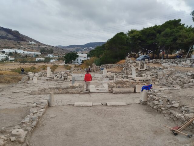 paroikia1