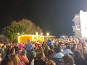 Χριστουγεννιάτικη βραδιά στη Νάουσα | Ω! τι κόσμος!