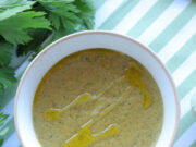 Για να «στρώσει» το στομάχι μας από τις γιορτές: Κοτόσουπα με μανιτάρια