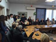 Η Πάρος έκοψε την πρωτοχρονιάτικη πίτα της