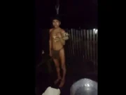 Αυτόχθονας απομονωμένης φυλής στον Αμαζόνιο εμφανίστηκε ζητώντας φωτιά! (ΒΙΝΤΕΟ)