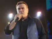 Πέθανε ο τραγουδιστής Μανώλης Λιδάκης