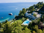 Πωλείται η ιστορική βίλα της αδελφής του Ωνάση
