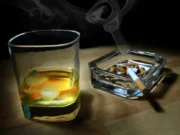 Απαγόρευση πώλησης καπνού και αλκοόλ στους ανήλικους