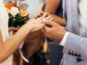 Στην κορυφή οι γάμοι στην Αντίπαρο