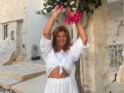 Η Ζήνα Κουσελίνη σε Πάρο και Αντίπαρο