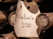 Το ποτό των ευγενών βγαίνει στην Πάρο και την Αντίπαρο!