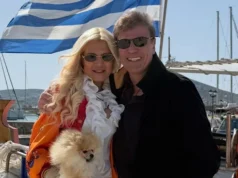 Στην Πάρο επισημοποίησε τη νέα της σχέση η Μαρίνα Σταυράκη