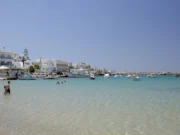 Οι ωραιότερες παραλίες της Πάρου -Οι οικογενειακές, οι πολυσύχναστες, οι ήσυχες