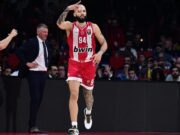 Και ο Εβάν Φουρνιέ στο Paros Beach Hoops