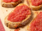 Pan con Tomate: Το ισπανικό τοστ με ντομάτα και ελαιόλαδο