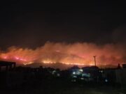 Νεότερες εξελίξεις 04.10 | Κάηκε o«Απιανές» στην Αγκαιριά | Χωρίς ρεύμα η ν. Πάρος | Αποκλειστικές φωτό – βίντεο)
