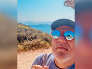 Απολαμβάνει τις ομορφιές της Πάρου ο Νίκος Πορτοκάλογλου