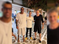 Παπαλουκάς και Πρίντεζης βολτάρουν στον πεζόδρομο της Αντιπάρου