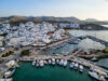 Booking.com για Πάρο: «Τιρκουάζ νερά και ζωντανή, ηλιόλουστη προσωπικότητα»
